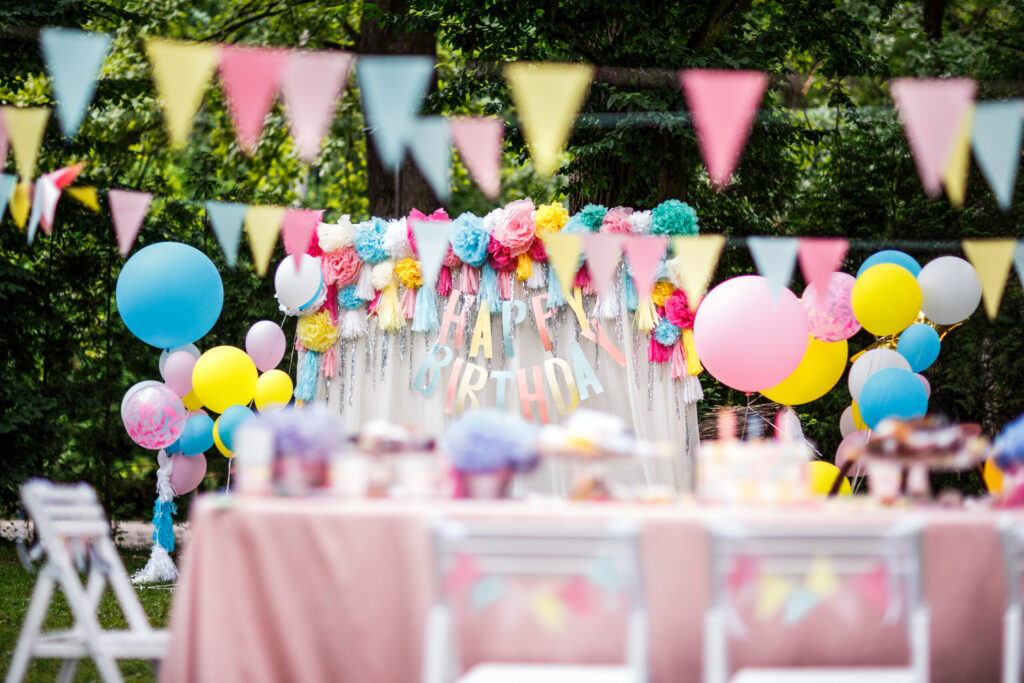 birthday party decor balloons